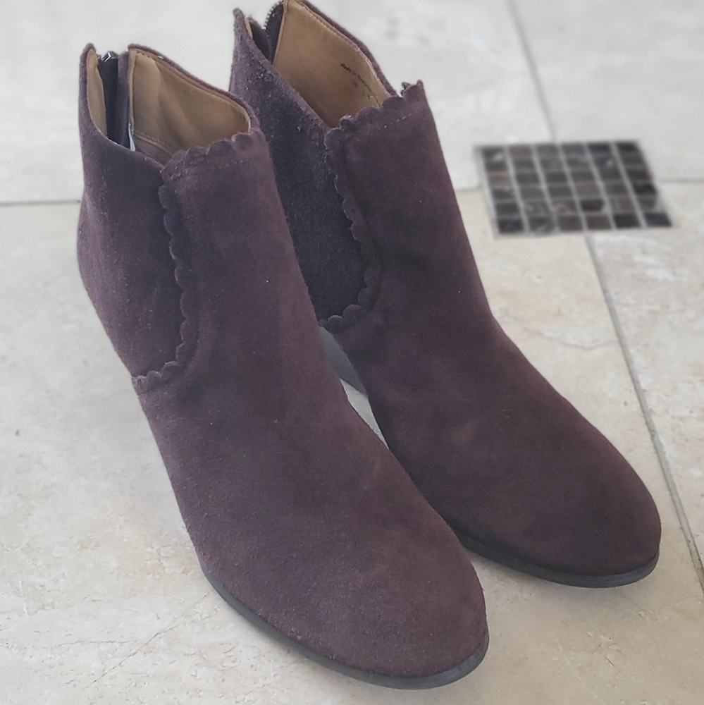 EUC Jack Rogers D. Brown sz10 suede booties